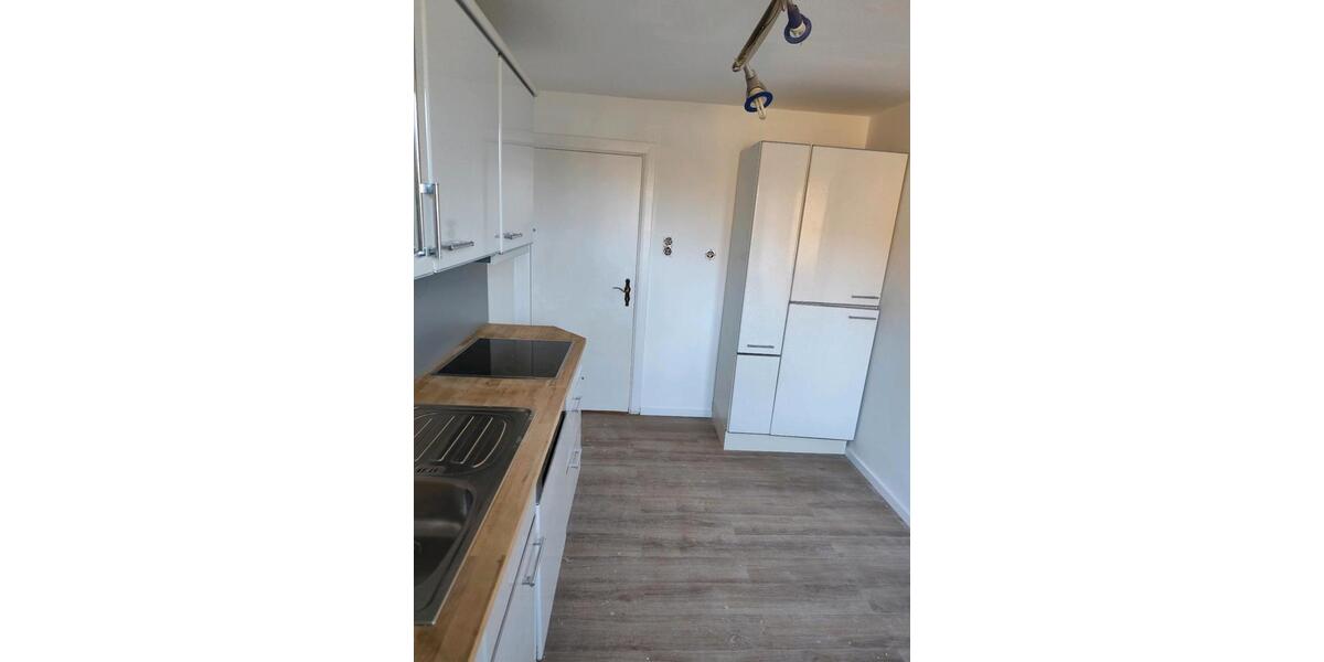 Etagenwohnung Ratzeburg - 3 Zimmer, 85 m&sup2;, 795&euro; | Angebot:26563459