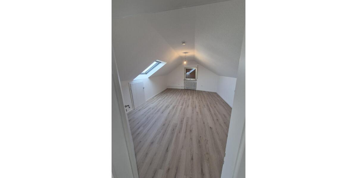 Einfamilienhaus Budenheim - 6 Zimmer, 240 m&sup2;, 2.190&euro; | Angebot:25949525