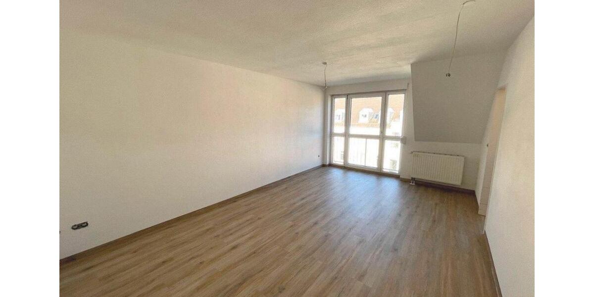Dachgeschoßwohnung Thalheim/Erzgebirge Erzgebirge - 2 Zimmer, 52 m&sup2;, 335&euro; | Angebot:25917466