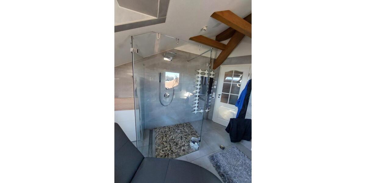 Dachgeschoßwohnung Sulzberg - 3 Zimmer, 85 m&sup2;, 1.400&euro; | Angebot:24393028