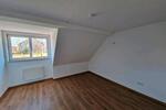 Dachgeschoßwohnung Schleusingen - 2.5 Zimmer, 72 m&sup2;, 630&euro; | Angebot:26112911