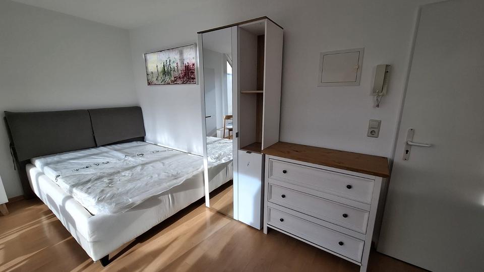 Etagenwohnung Hannover Herrenhausen-Stöcken - 1 Zimmer, 35 m&sup2;, 649&euro; | Angebot:26615474