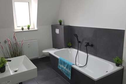 Wohnung Meerane - 3 Zimmer, 71 m&sup2;, 495&euro; | Angebot:26608390