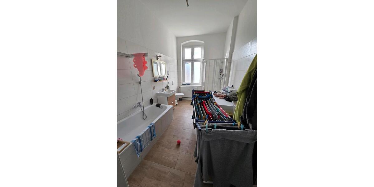 Etagenwohnung Frankfurt (Oder) - 4 Zimmer, 127 m&sup2;, 1.320&euro; | Angebot:26536769