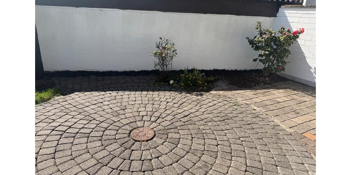 Reihenhaus Geisenheim - 3 Zimmer, 140 m&sup2;, 1.500&euro; | Angebot:25901036