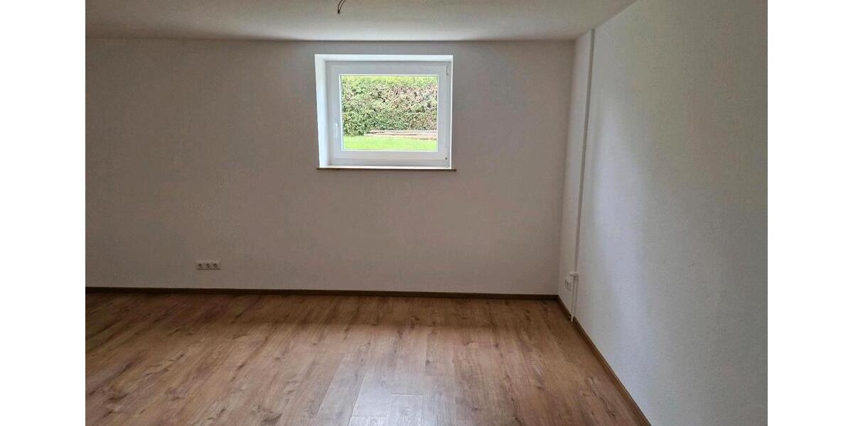 Etagenwohnung Pentling - 4 Zimmer, 123 m&sup2;, 1.070&euro; | Angebot:26237302
