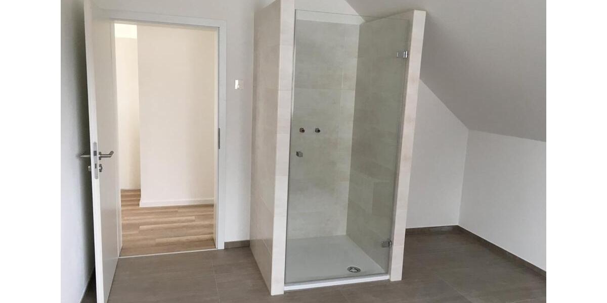Dachgeschoßwohnung Hünfeld - 4 Zimmer, 98 m&sup2;, 910&euro; | Angebot:26507568
