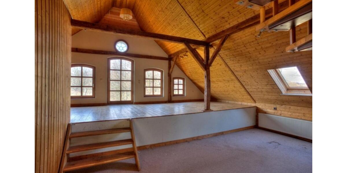 Freistehendes Einfamilienhaus mit großem Garten und Kamin 6 zimmer