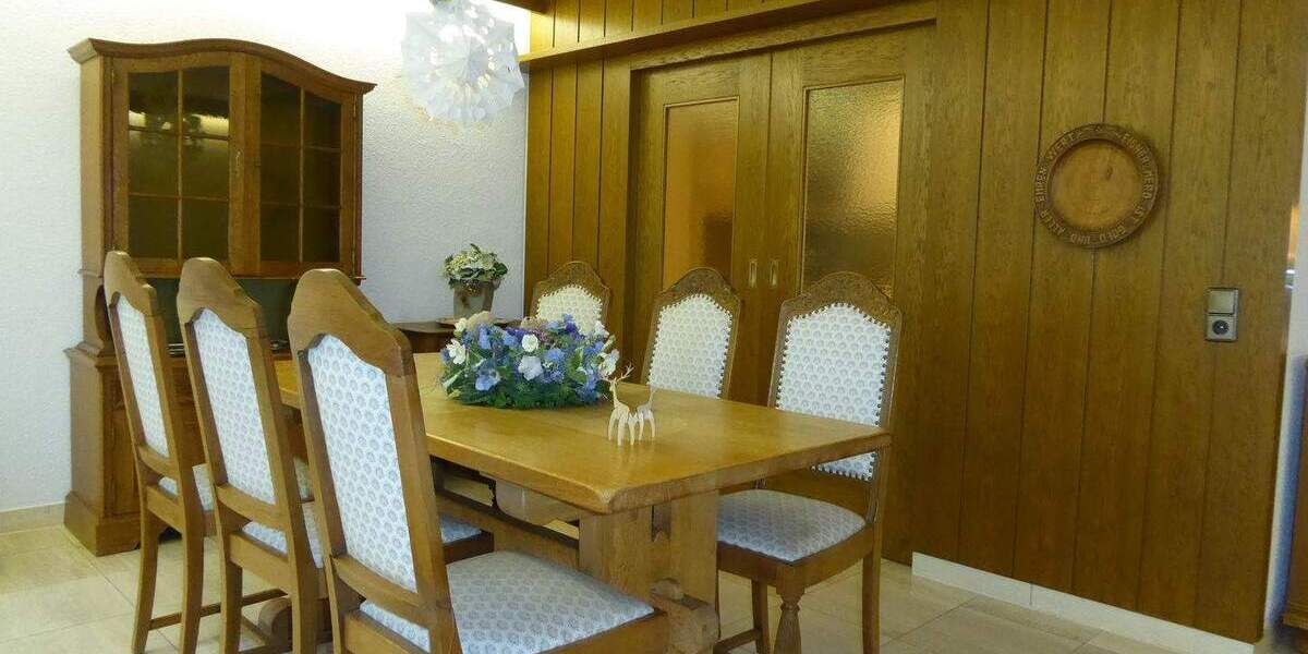 Etagenwohnung Dortmund Mitte - 3 Zimmer, 125 m&sup2;, 1.500&euro; | Angebot:24044054