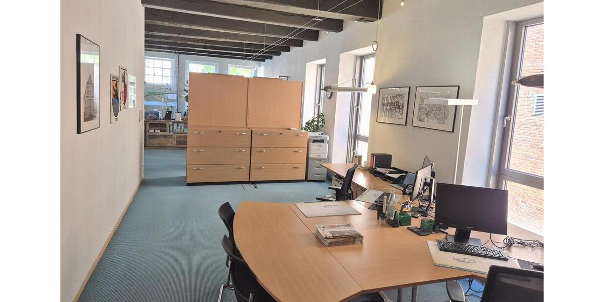 Gewerbeobjekt Esens - 1.850&euro; | Angebot:26532234