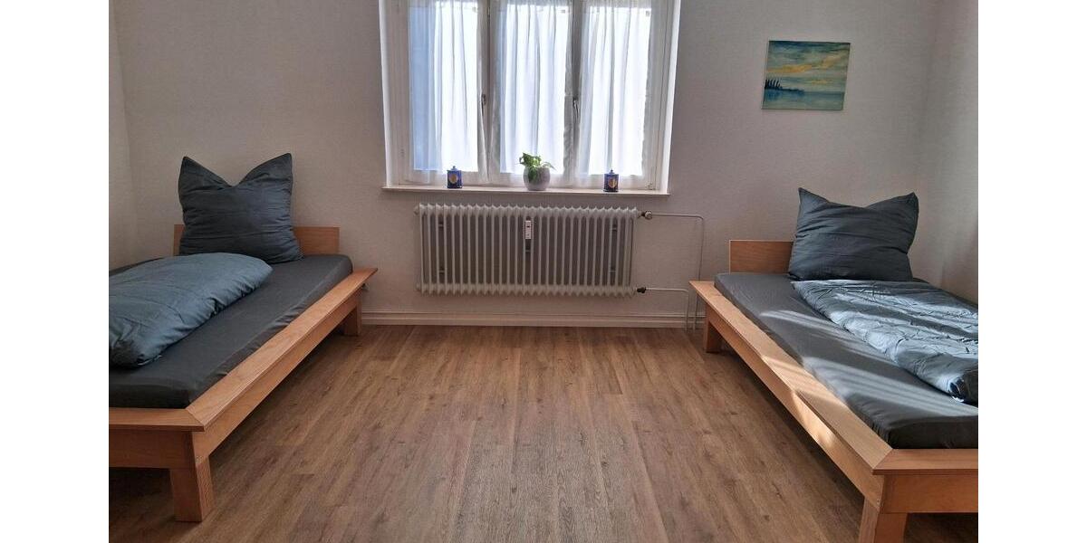 Wohnen auf Zeit Tengen - 3 Zimmer, 70 m&sup2;, 35&euro; | Angebot:24669520