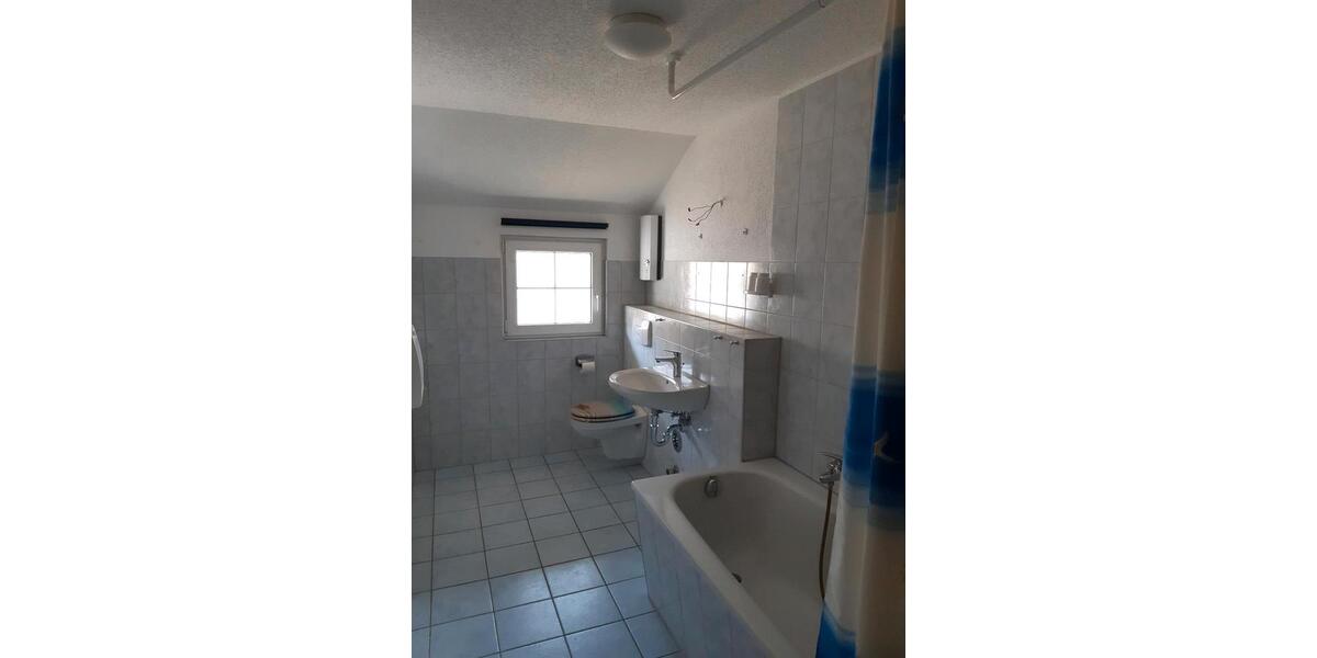 Etagenwohnung Eibenstock - 1 Zimmer, 40 m&sup2;, 220&euro; | Angebot:26125420