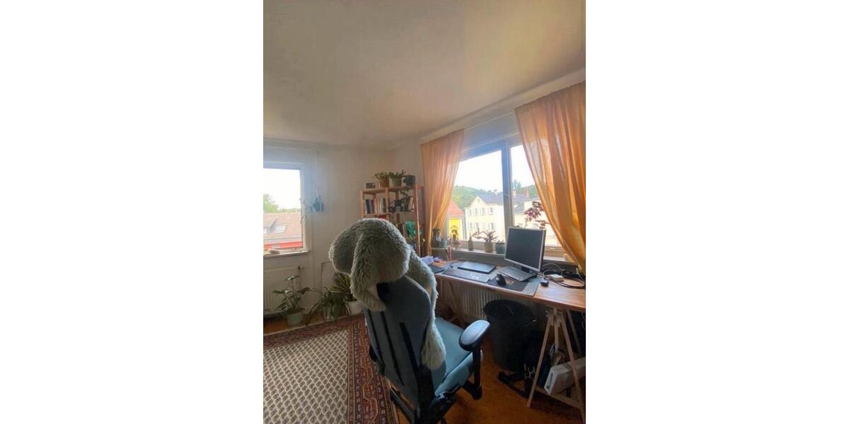 Etagenwohnung Stuttgart Luginsland - 4 Zimmer, 105 m&sup2;, 540&euro; | Angebot:24857305