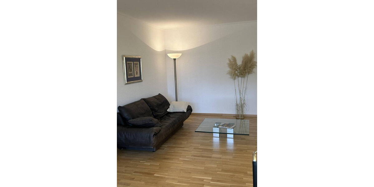 Etagenwohnung Bad Homburg Gonzenheim - 2 Zimmer, 58 m&sup2;, 1.200&euro; | Angebot:26613372