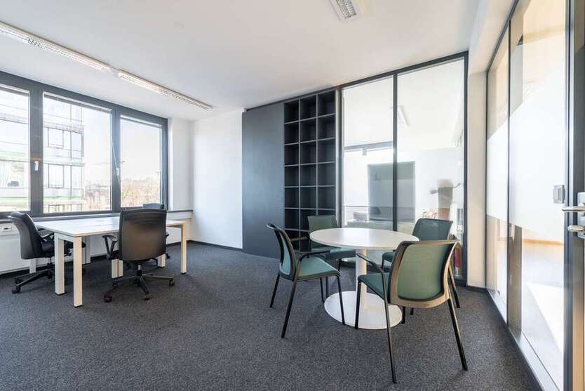 Büro in Lübeck 229 € 8 m²