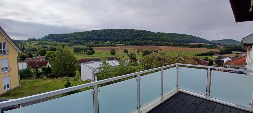 Doppelhaushälfte,180 m², Balkon,Garage, Garten,Terasse, Bäder neu 9 zimmer