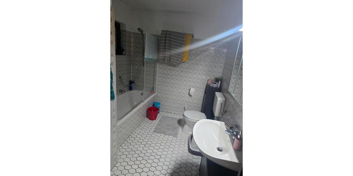 Etagenwohnung Büdingen - 3 Zimmer, 95 m&sup2;, 850&euro; | Angebot:26444444