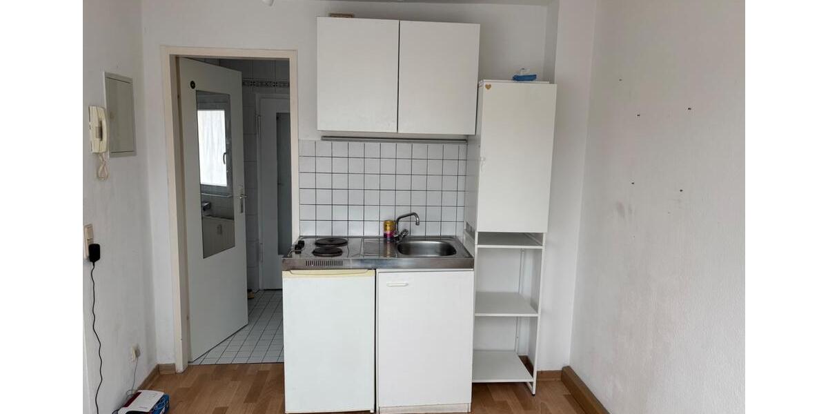 Dachgeschoßwohnung Bonn - 1 Zimmer, 16 m&sup2;, 330&euro; | Angebot:26689266