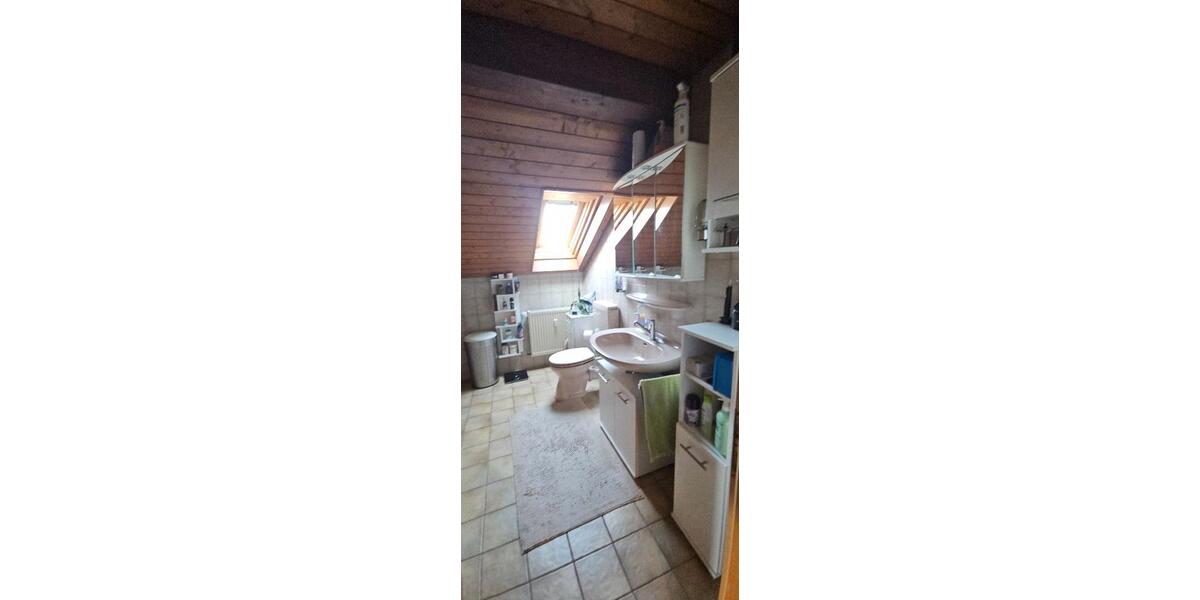 Dachgeschoßwohnung Bürgstadt - 3 Zimmer, 81 m&sup2;, 650&euro; | Angebot:26387131