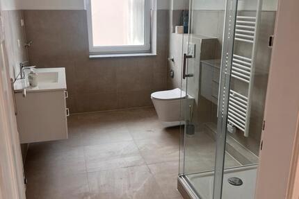 3-Zimmer-Wohnung (60m2) - vollständig saniert - möbeliert 3 zimmer