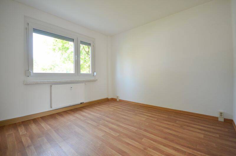 Etagenwohnung Riesa Pausitzer Delle - 2 Zimmer, 48 m&sup2;, 290&euro; | Angebot:26376188