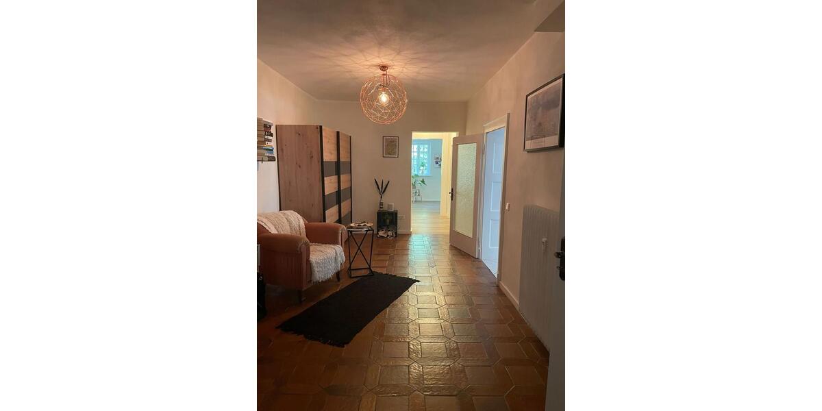 Erdgeschoßwohnung Borken (Hessen) - 4 Zimmer, 115 m&sup2;, 805&euro; | Angebot:26646556
