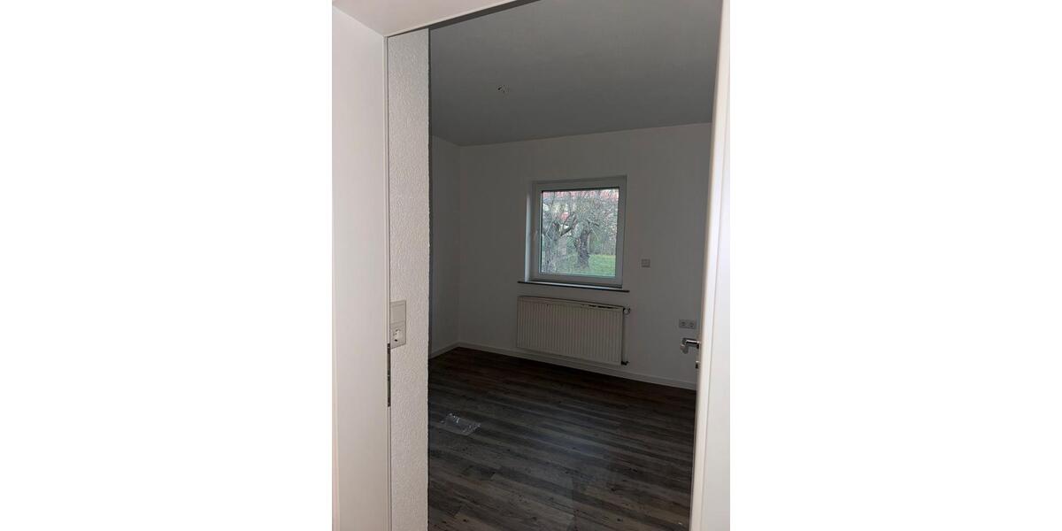 Etagenwohnung Eichenzell - 4 Zimmer, 100 m&sup2;, 1.300&euro; | Angebot:24695318