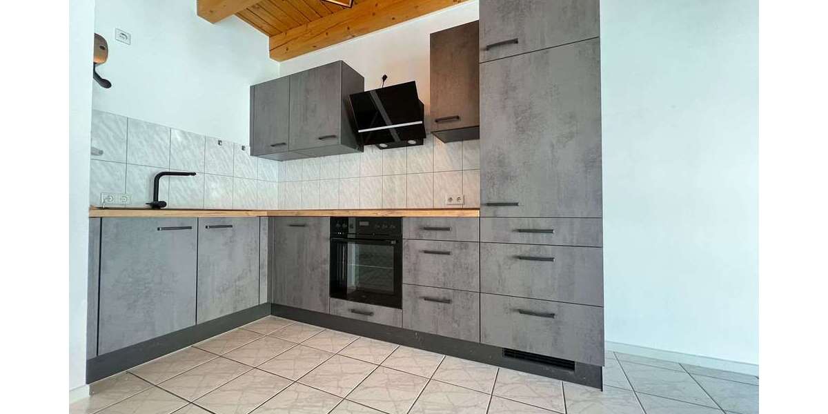 Etagenwohnung Kaiserslautern Engelshof - 4 Zimmer, 98 m&sup2;, 890&euro; | Angebot:26826329