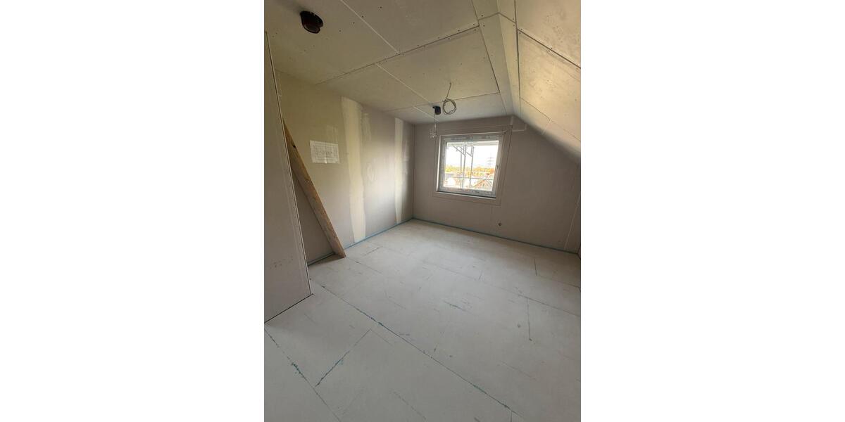 Doppelhaushälfte Ehrenkirchen - 2 Zimmer, 125 m&sup2;, 2.300&euro; | Angebot:26264094