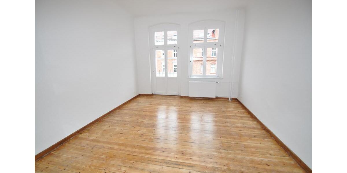 Etagenwohnung Prenzlau - 4 Zimmer, 111 m&sup2;, 1.000&euro; | Angebot:25483984