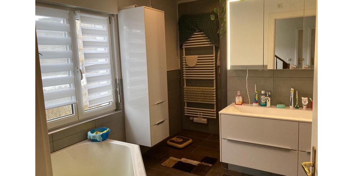 Einfamilienhaus Bad Mergentheim - 4 Zimmer, 130 m&sup2;, 1.300&euro; | Angebot:25139159