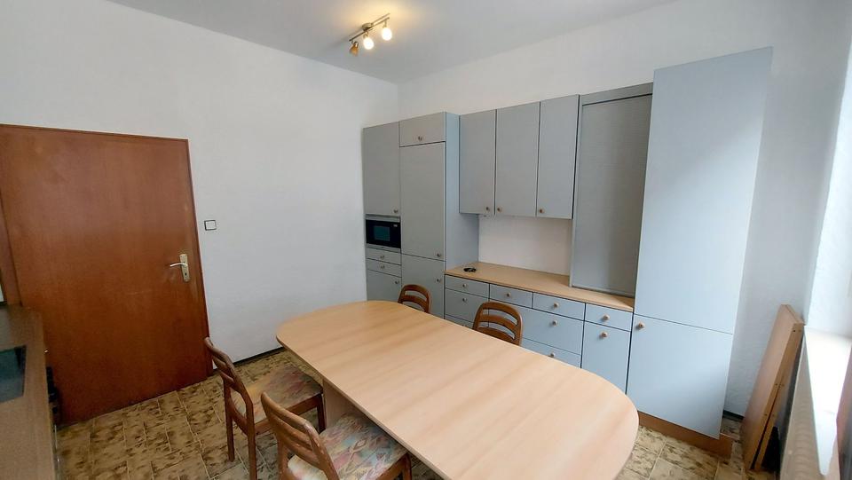 Wohnen auf Zeit Edenkoben - 4 Zimmer, 110 m&sup2;, 330&euro; | Angebot:24785968