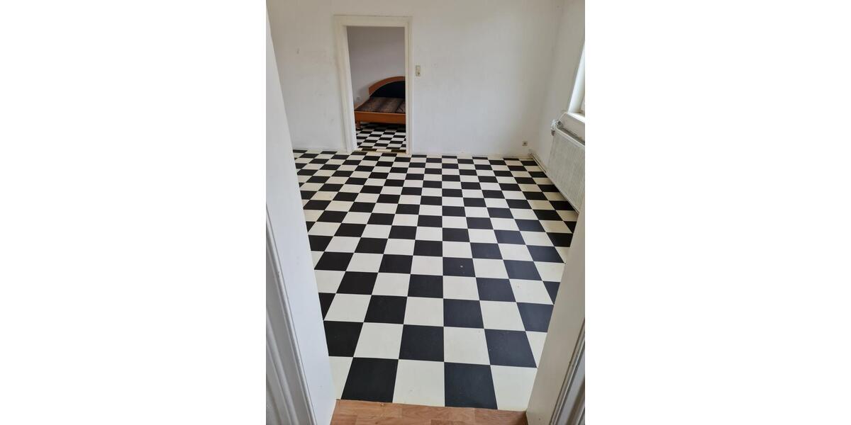 Etagenwohnung Hameln - 1 Zimmer, 10 m&sup2;, 250&euro; | Angebot:24743438