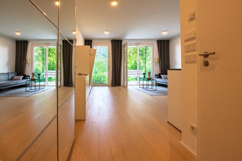 Hochwertiges 1-Zimmer-Apartment mit Einbauküche und Stellplatz