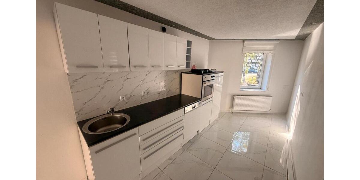 Einfamilienhaus Eschershausen - 7 Zimmer, 160 m&sup2;, 1.400&euro; | Angebot:26302712