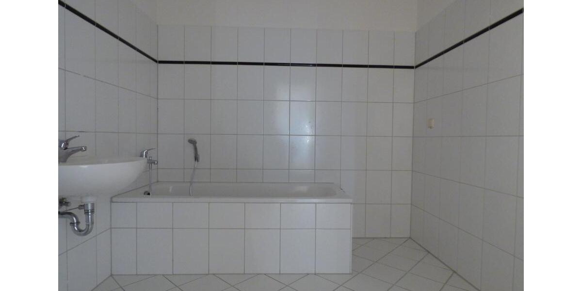 Dachgeschoßwohnung Bad Freienwalde (Oder) - 1 Zimmer, 67 m&sup2;, 503&euro; | Angebot:23449082