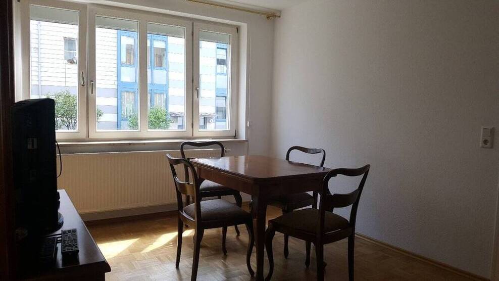 Teilmöblierte 2-Zi.-Wohnung am Ringpark