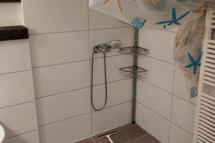 Nachmieter für Separates Zimmer mit Dusche in Wg zimmer