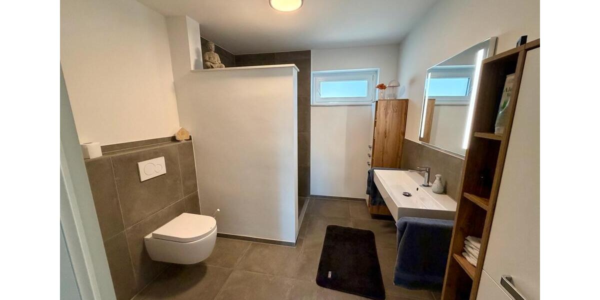 Moderne 1.OG 3-Zimmer-Wohnung mit großzügigen Balkon 3 zimmer