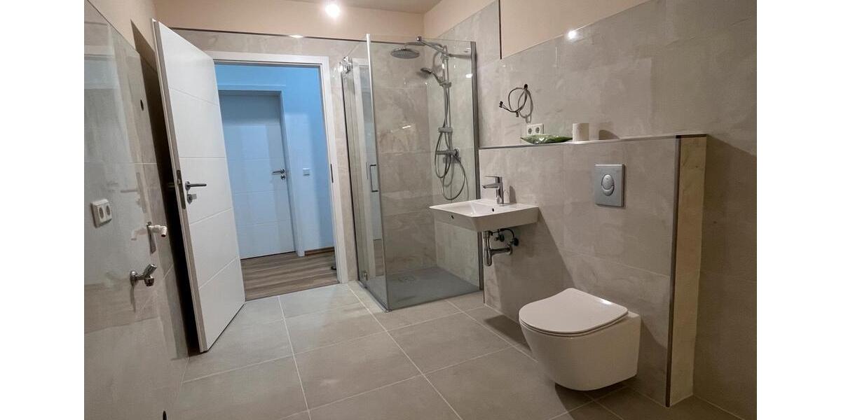 Erdgeschoßwohnung Neunkirchen Heinitz - 3 Zimmer, 100 m&sup2;, 950&euro; | Angebot:26311686