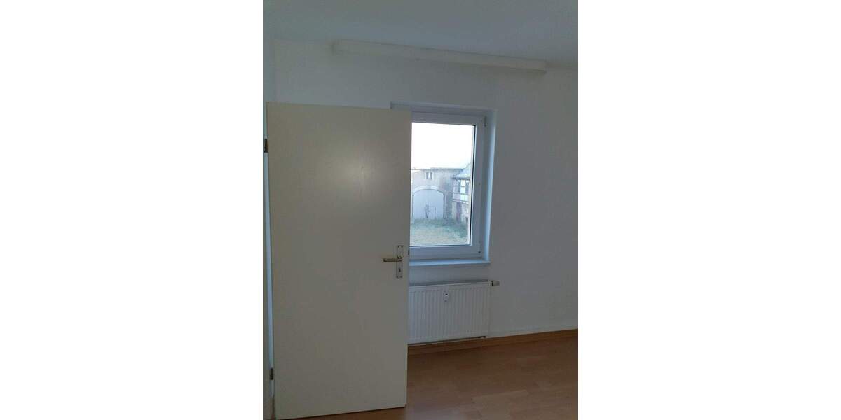 Etagenwohnung Erlau Schweikershain - 2 Zimmer, 44 m&sup2;, 260&euro; | Angebot:25670605