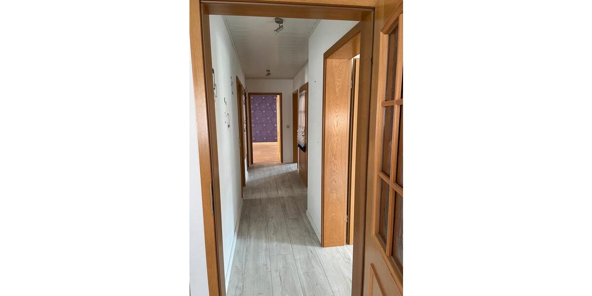 Etagenwohnung Rotenburg an der Fulda - 3 Zimmer, 80 m&sup2;, 770&euro; | Angebot:25745443