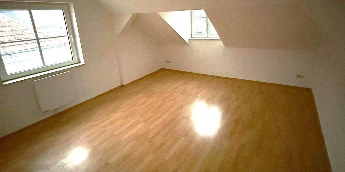 Etagenwohnung Markkleeberg - 1 Zimmer, 45 m&sup2;, 560&euro; | Angebot:25681316