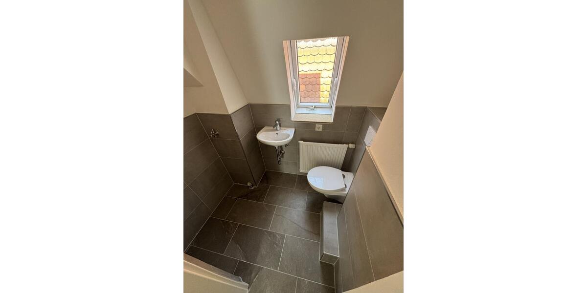 Dachgeschoßwohnung Homberg (Ohm) - 3 Zimmer, 87 m&sup2;, 820&euro; | Angebot:24418516