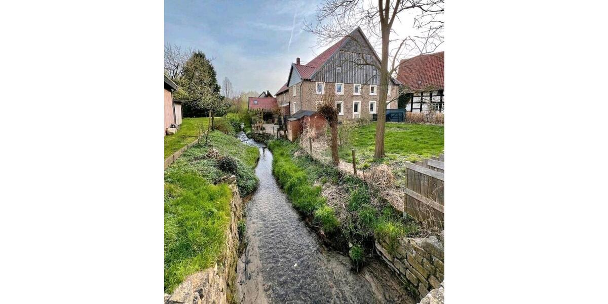 Einfamilienhaus Bad Salzuflen Ehrsen-Breden - 7 Zimmer, 250 m&sup2;, 2.000&euro; | Angebot:25982318