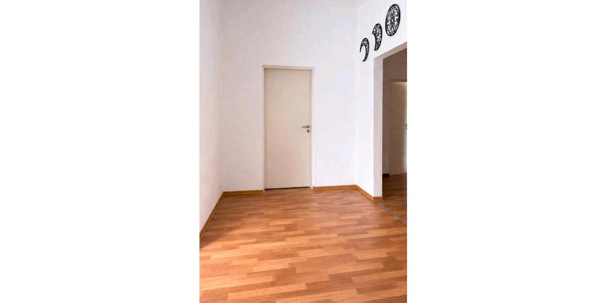 Etagenwohnung Brake (Unterweser) - 2.5 Zimmer, 75 m&sup2;, 600&euro; | Angebot:25214493