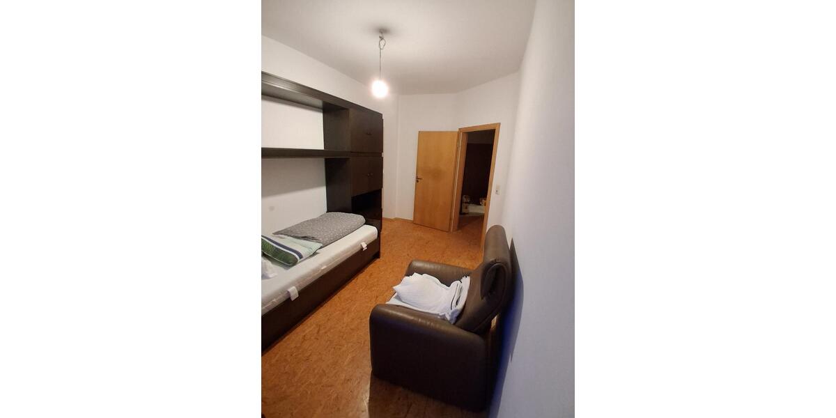 Etagenwohnung Sulzbach am Main - 6 Zimmer, 106 m&sup2;, 28&euro; | Angebot:25336001