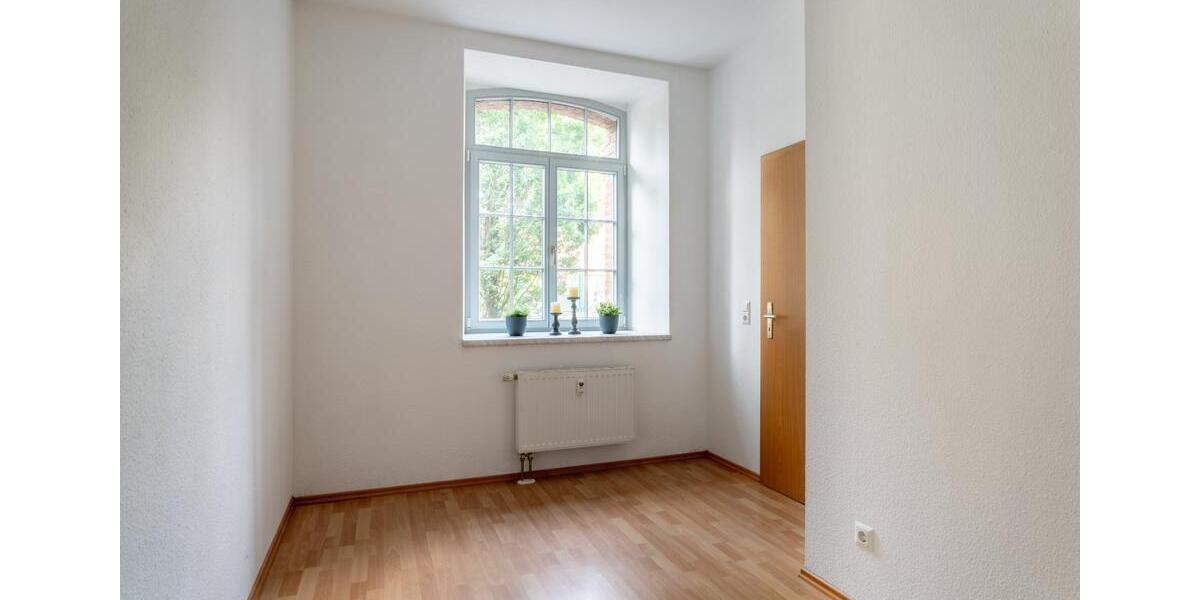 Erdgeschoßwohnung Calbe (Saale) - 2 Zimmer, 43 m&sup2;, 300&euro; | Angebot:10794173