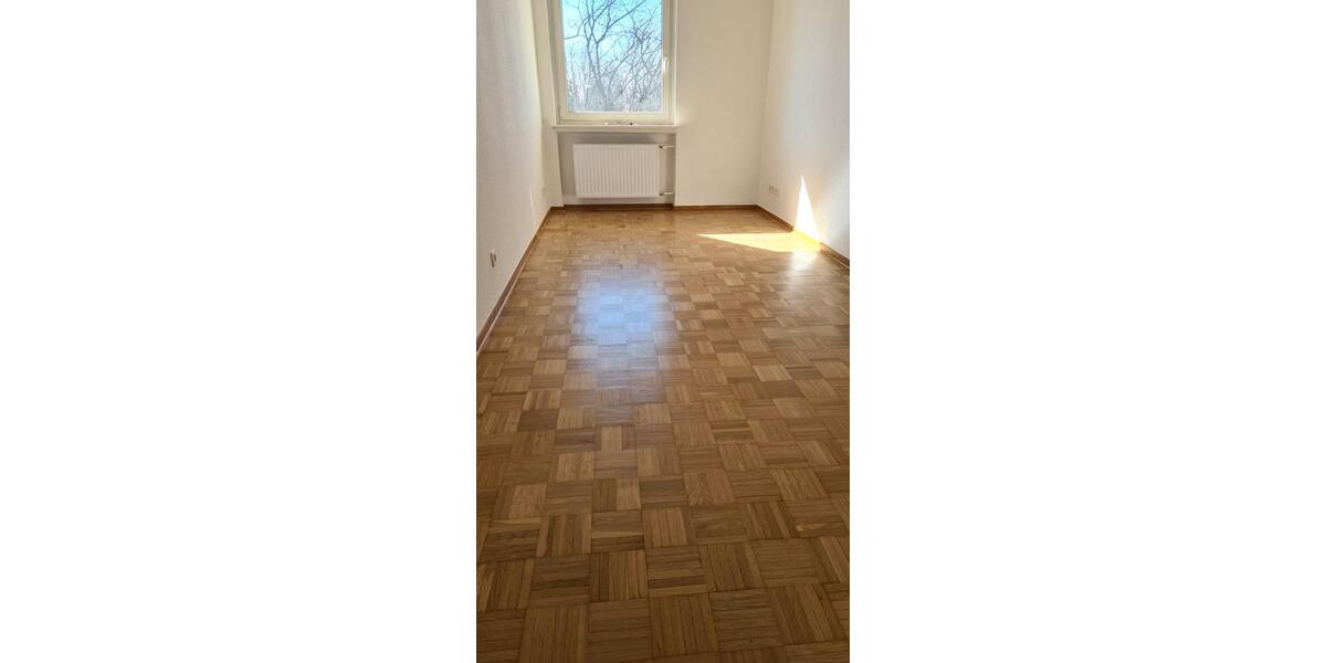 Etagenwohnung Seelze - 4 Zimmer, 90 m&sup2;, 960&euro; | Angebot:26698548
