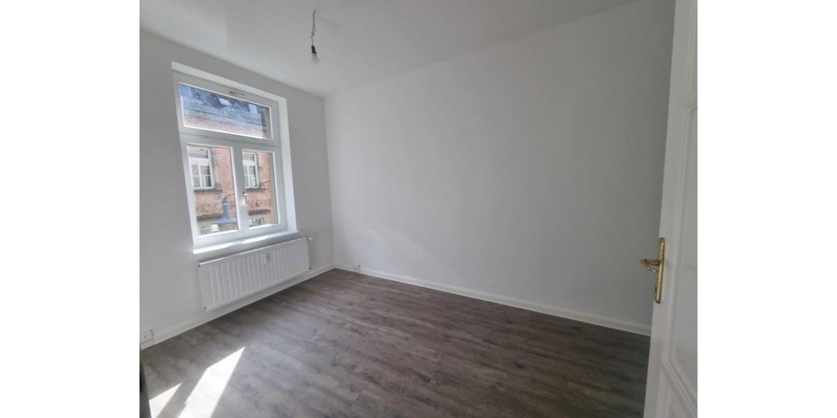Etagenwohnung Halle (Saale) - 5 Zimmer, 150 m&sup2;, 1.275&euro; | Angebot:25043844